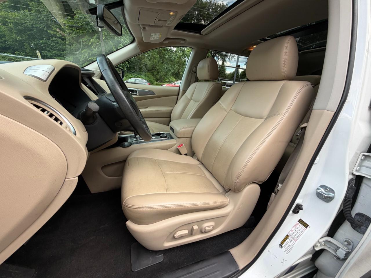 Nissan Pathfinder SL 4WD 2017