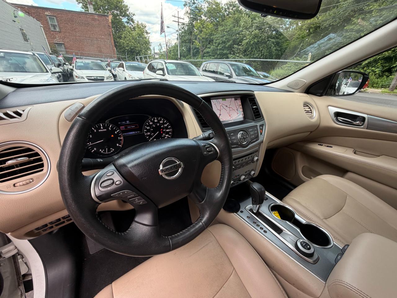 Nissan Pathfinder SL 4WD 2017