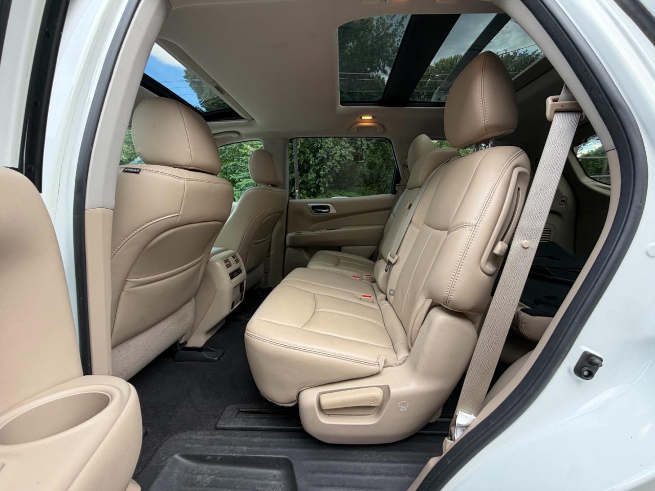 Nissan Pathfinder SL 4WD 2017