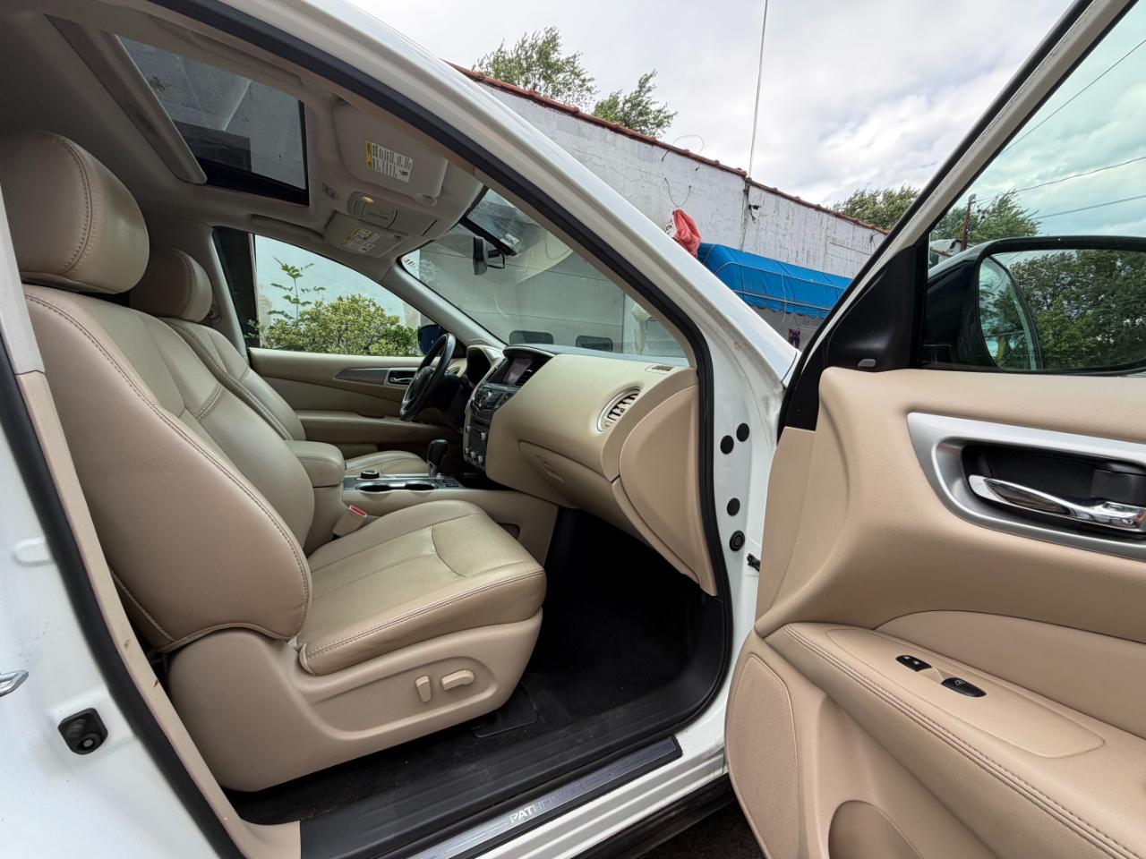 Nissan Pathfinder SL 4WD 2017