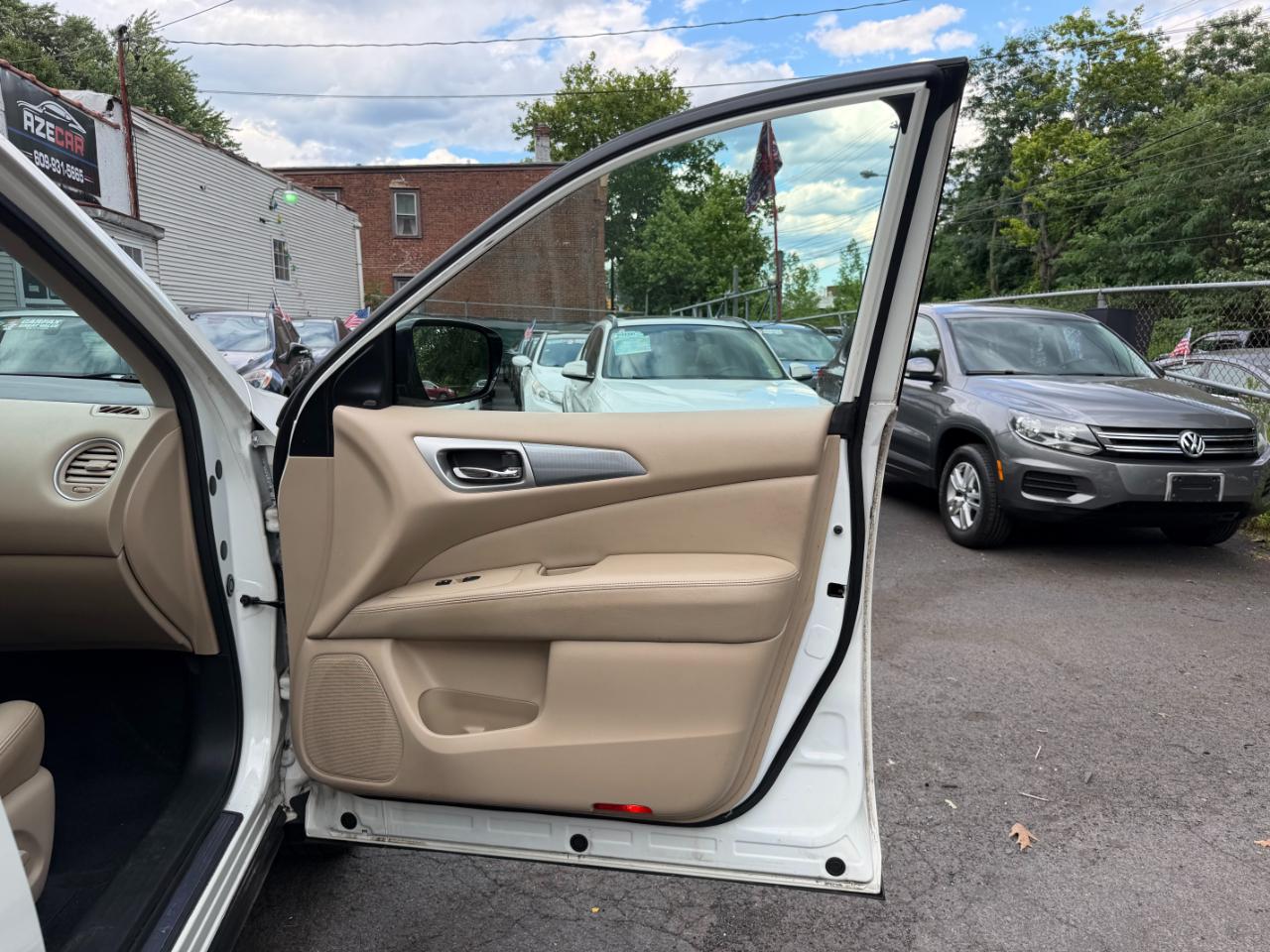 Nissan Pathfinder SL 4WD 2017