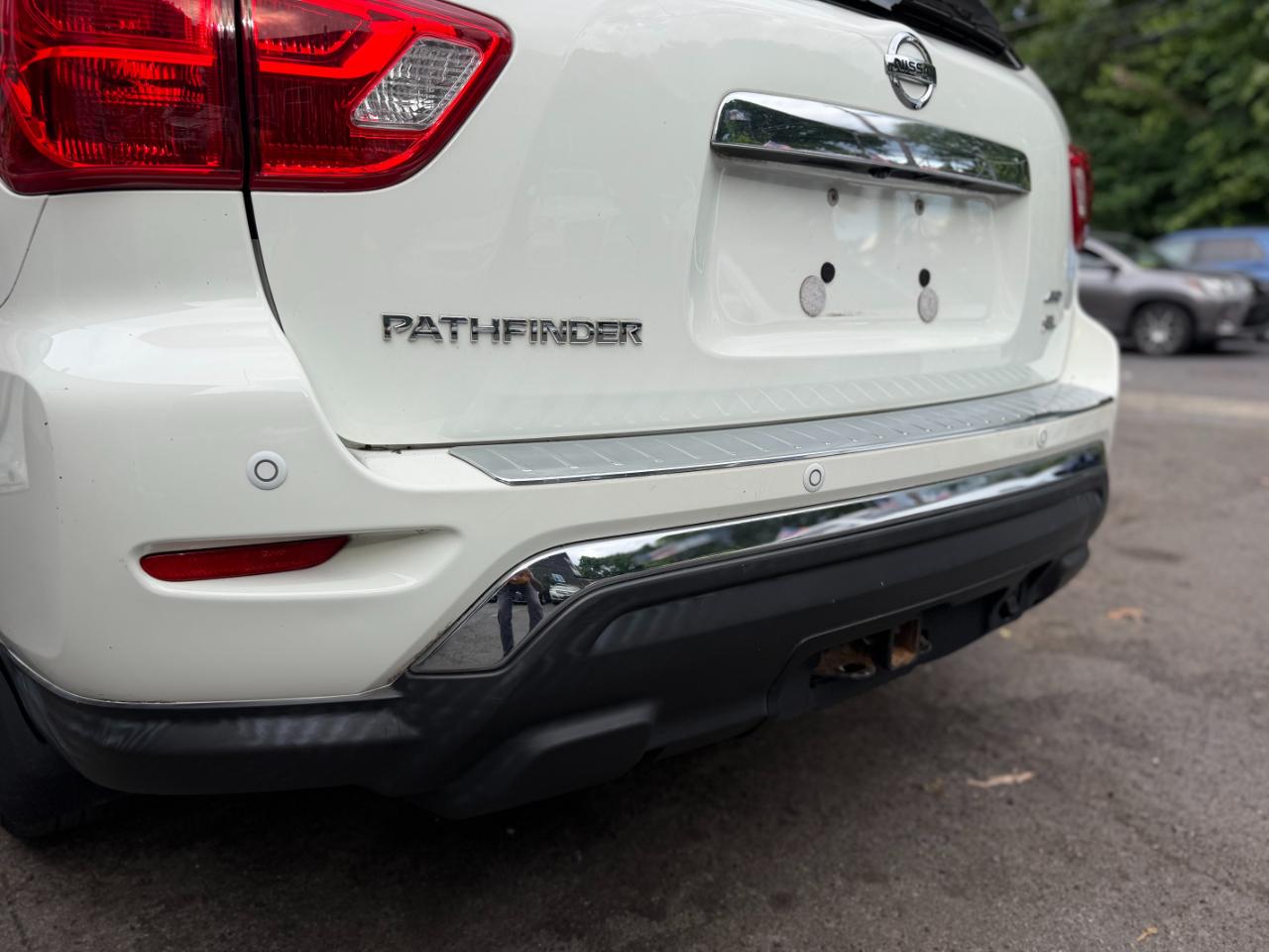 Nissan Pathfinder SL 4WD 2017
