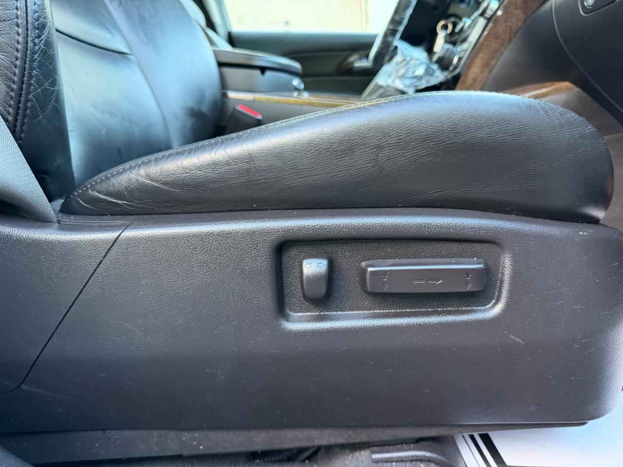 Acura MDX  2011