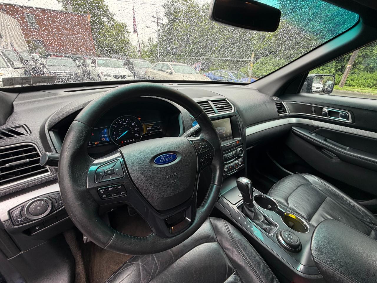 Ford Explorer XLT 4WD 2016