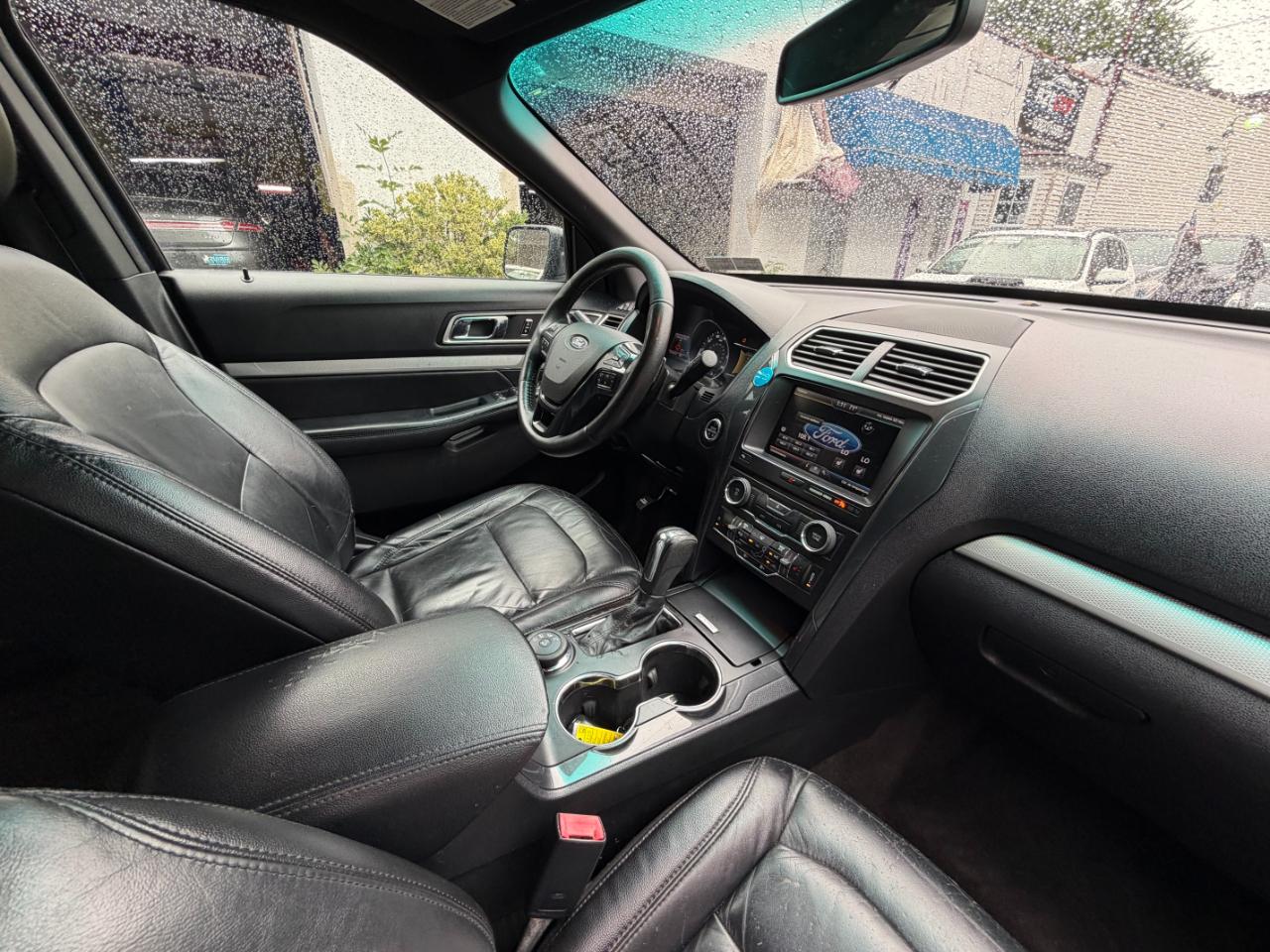 Ford Explorer XLT 4WD 2016