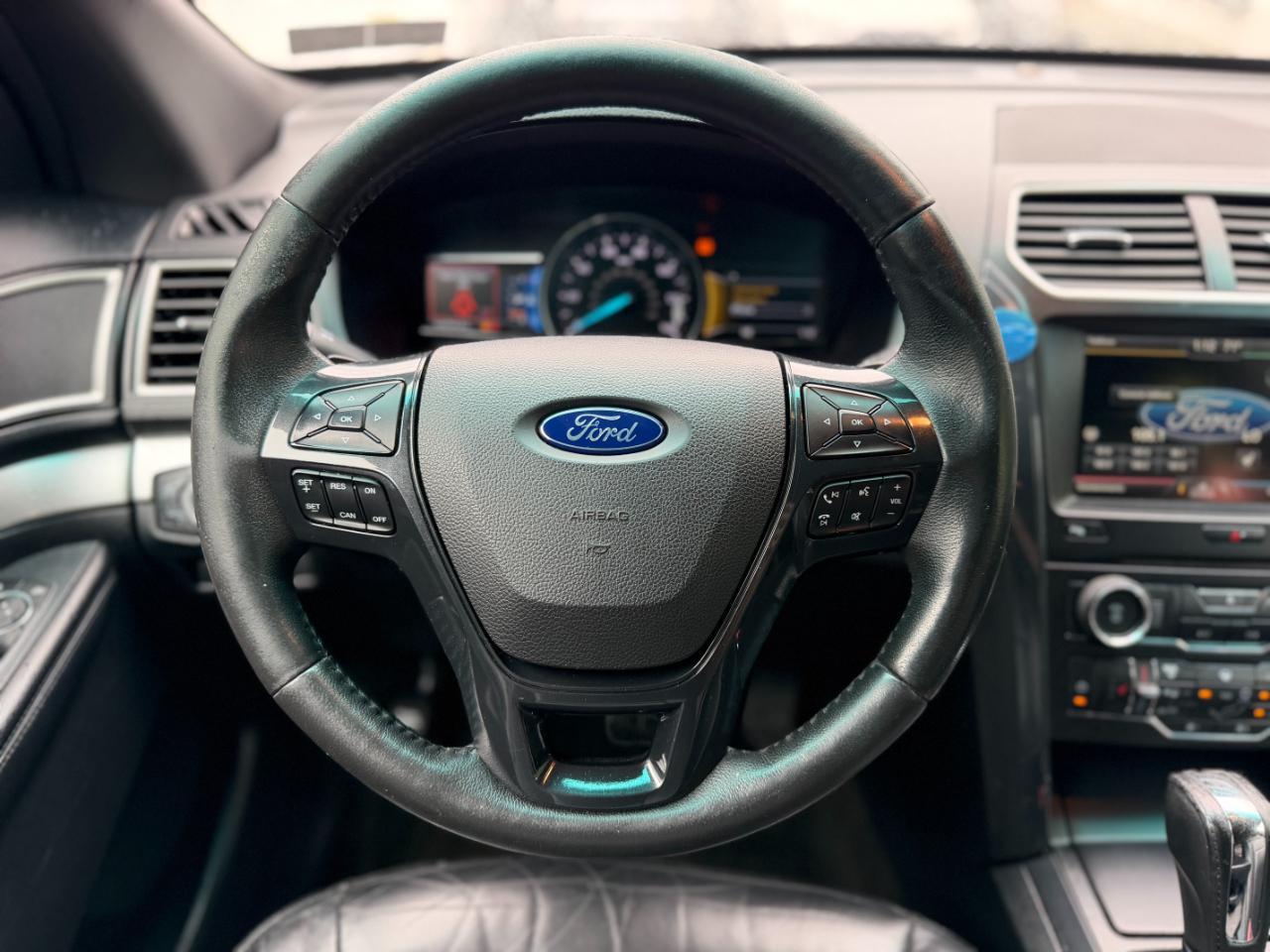 Ford Explorer XLT 4WD 2016