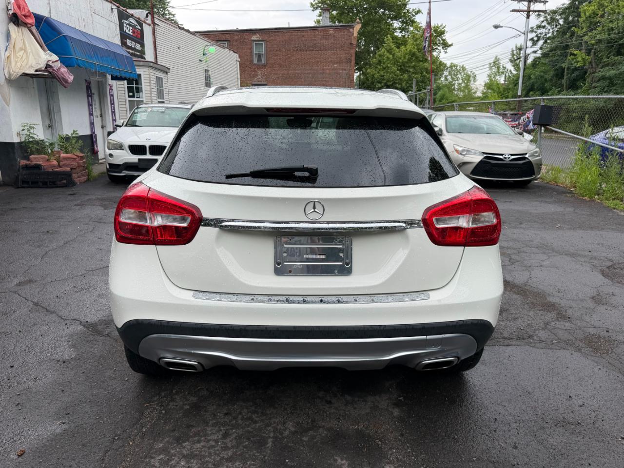 Mercedes-Benz GLA-Class GLA250 2016