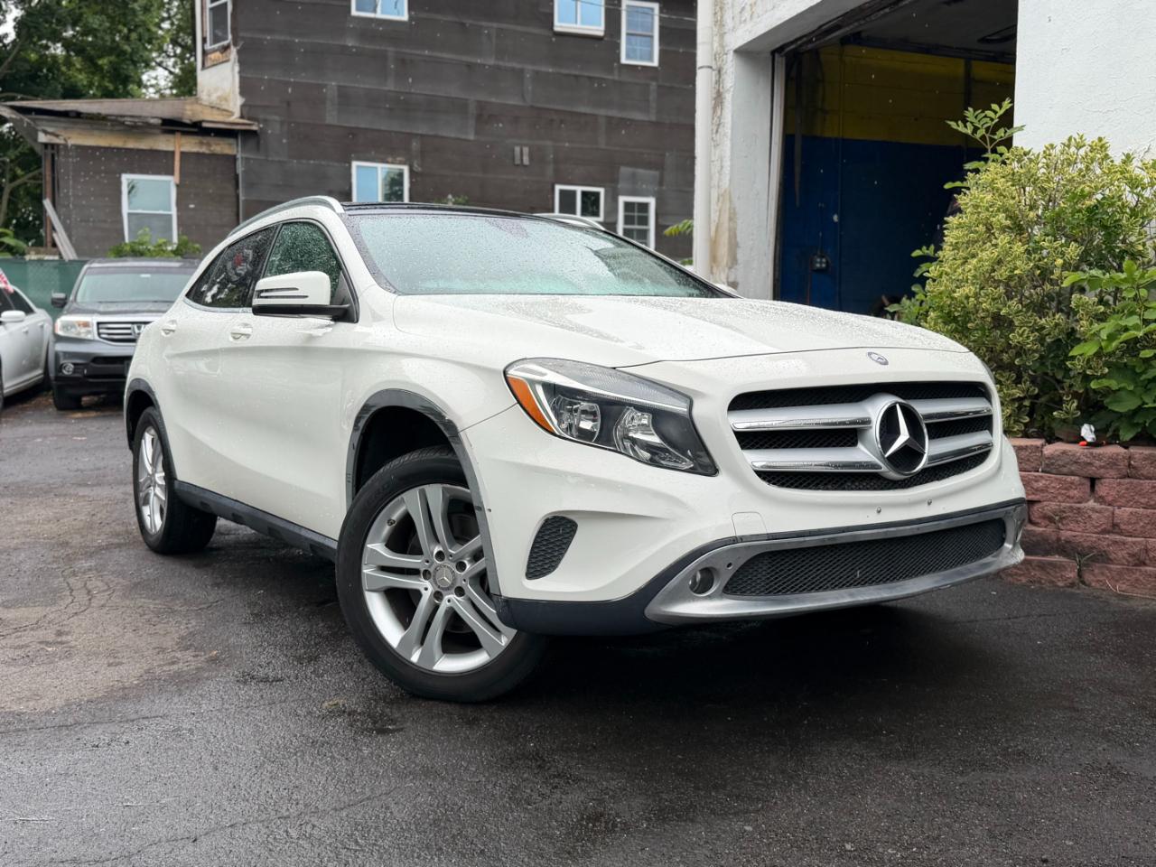 Mercedes-Benz GLA-Class GLA250 2016