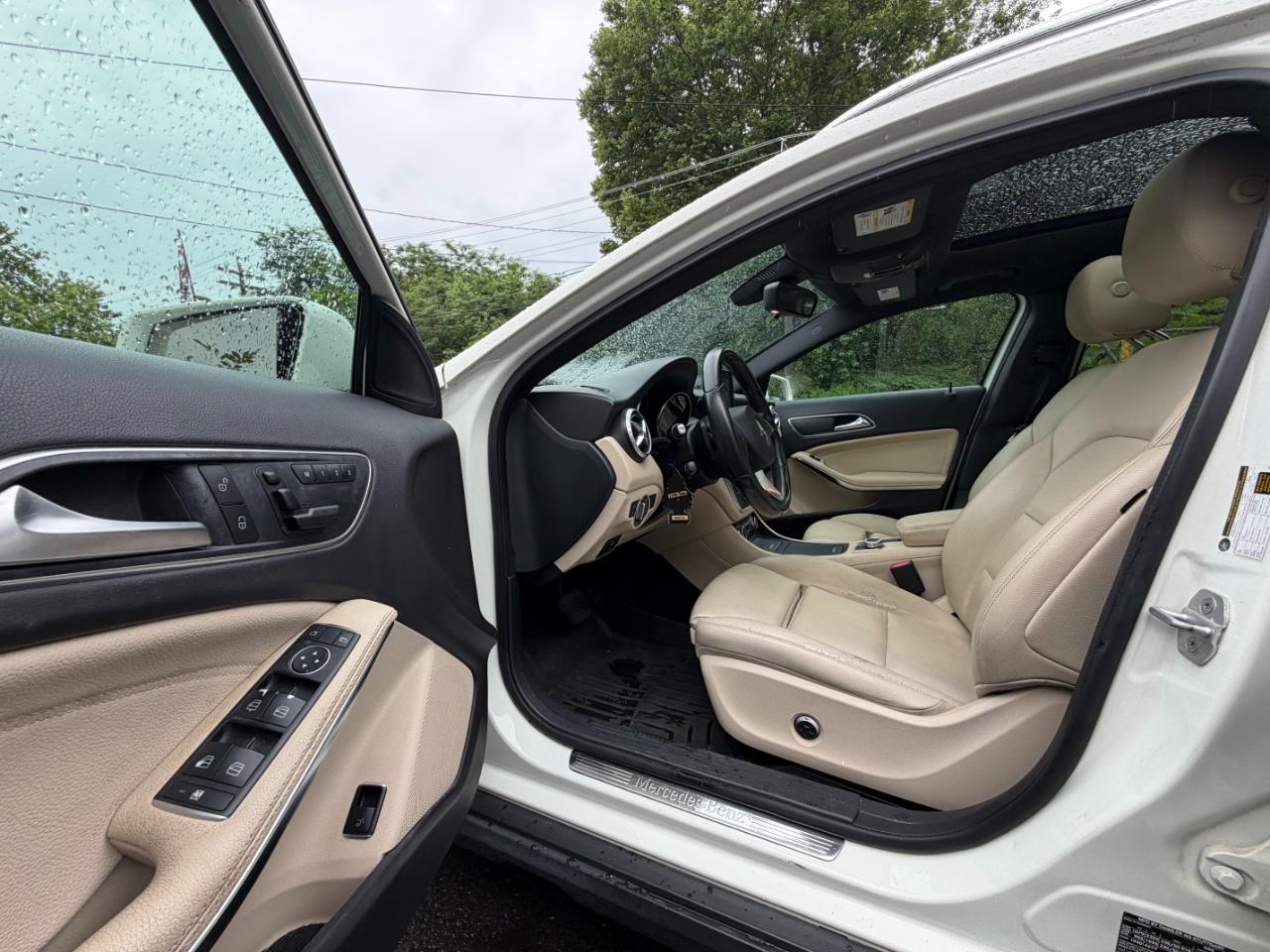 Mercedes-Benz GLA-Class GLA250 2016