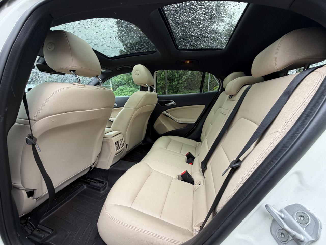 Mercedes-Benz GLA-Class GLA250 2016