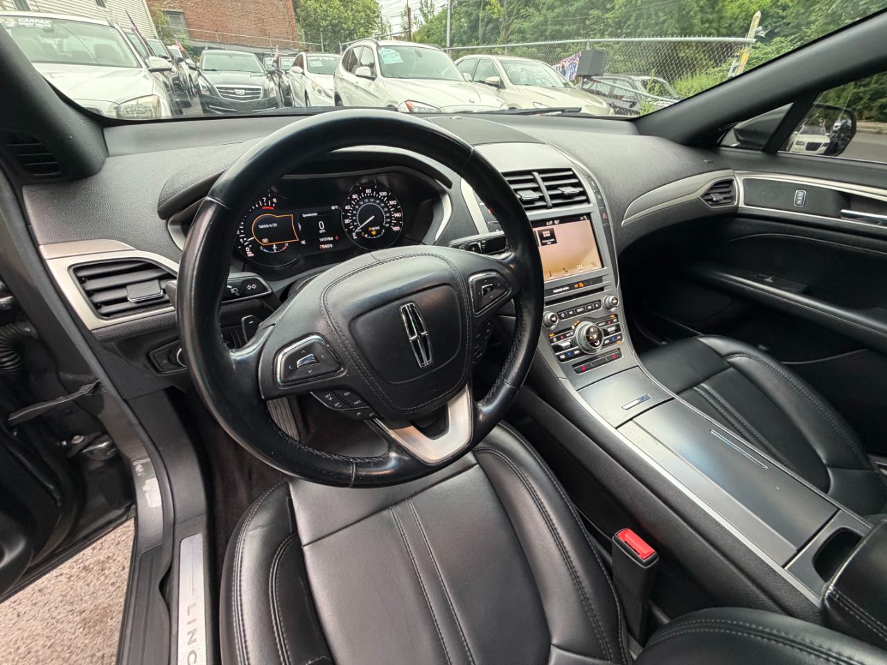 Lincoln MKZ  2017