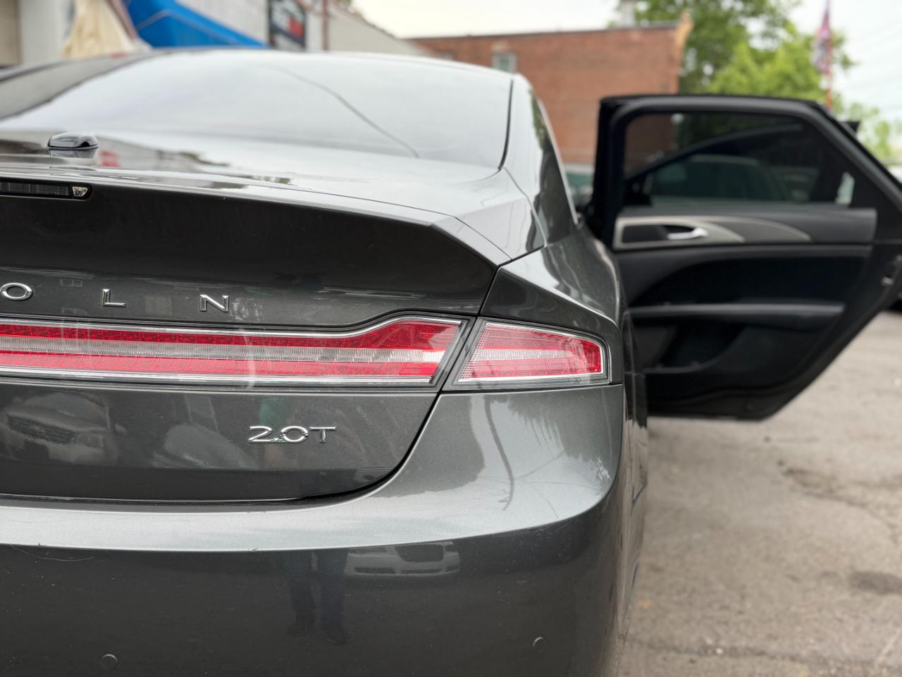 Lincoln MKZ  2017
