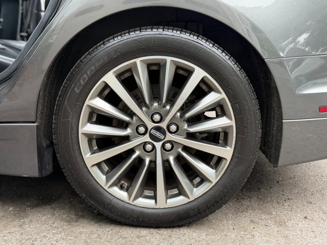 Lincoln MKZ  2017