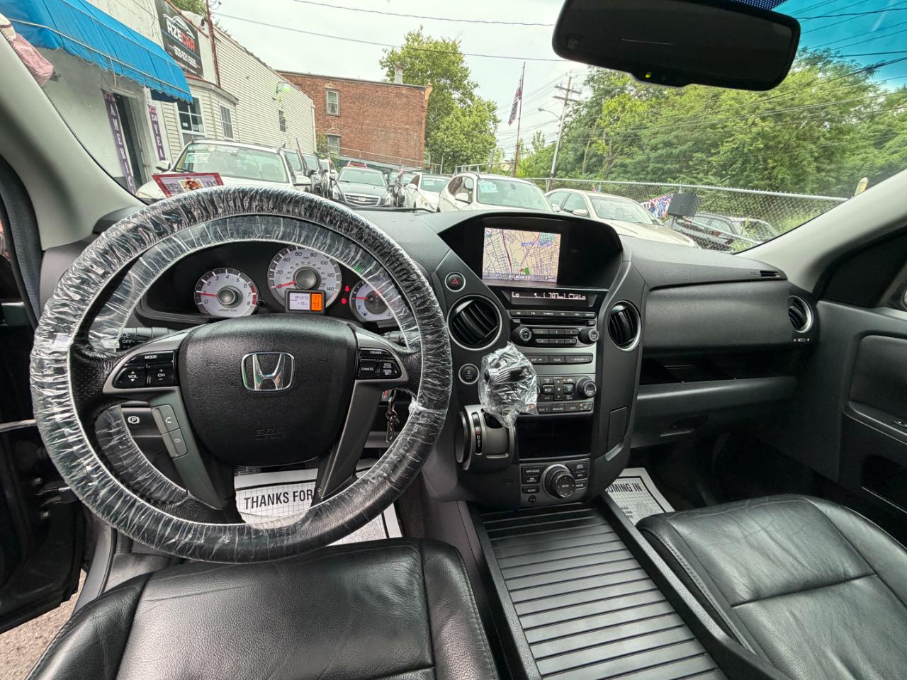 Honda Pilot EX-L 4WD 5-Spd AT with Navigation 2012