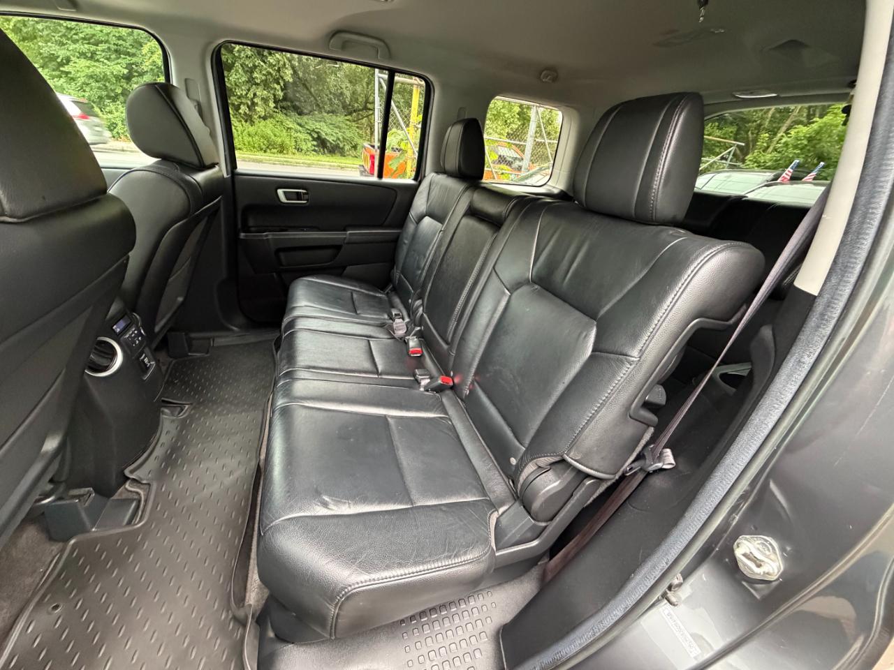 Honda Pilot EX-L 4WD 5-Spd AT with Navigation 2012
