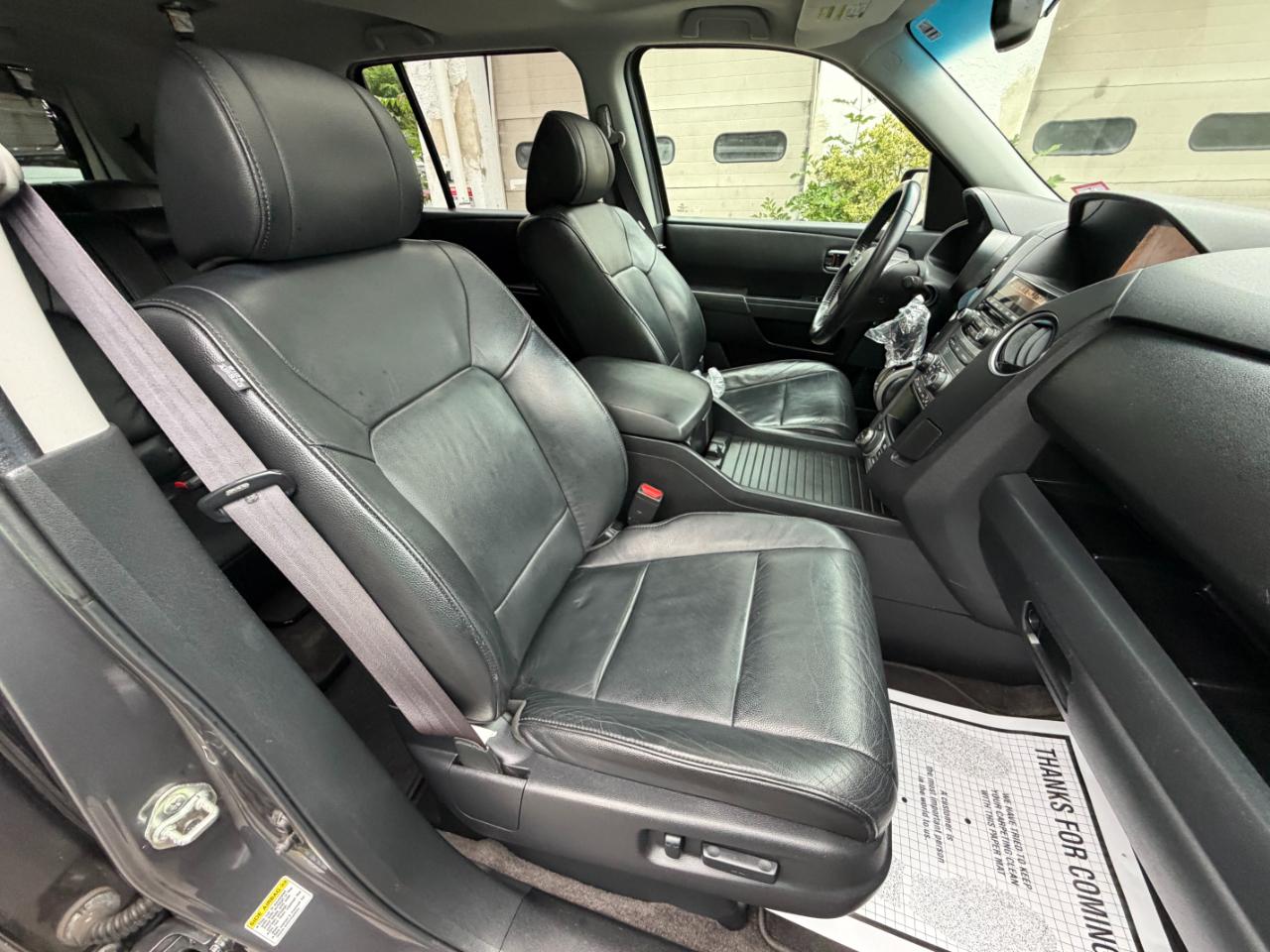 Honda Pilot EX-L 4WD 5-Spd AT with Navigation 2012