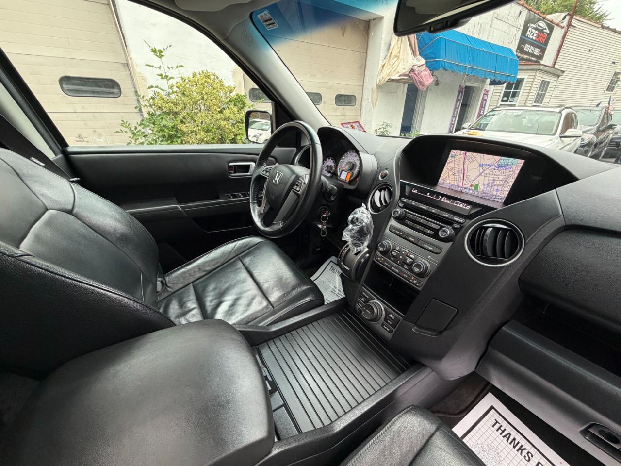 Honda Pilot EX-L 4WD 5-Spd AT with Navigation 2012