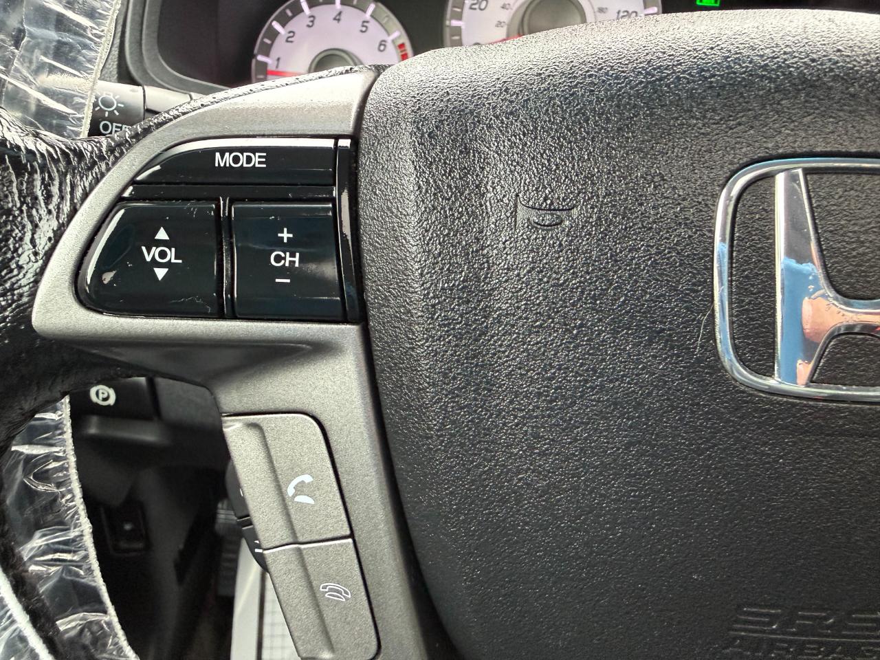 Honda Pilot EX-L 4WD 5-Spd AT with Navigation 2012