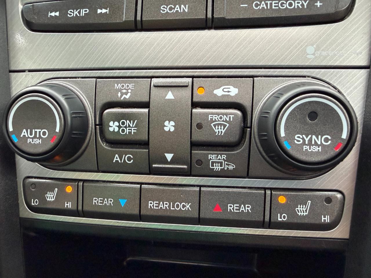 Honda Pilot EX-L 4WD 5-Spd AT with Navigation 2012