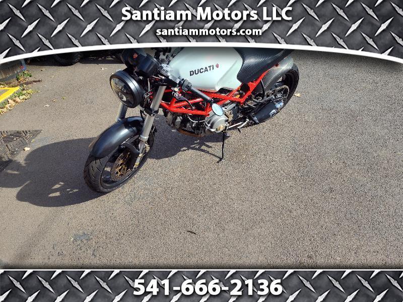 2001 Ducati Monster 620 