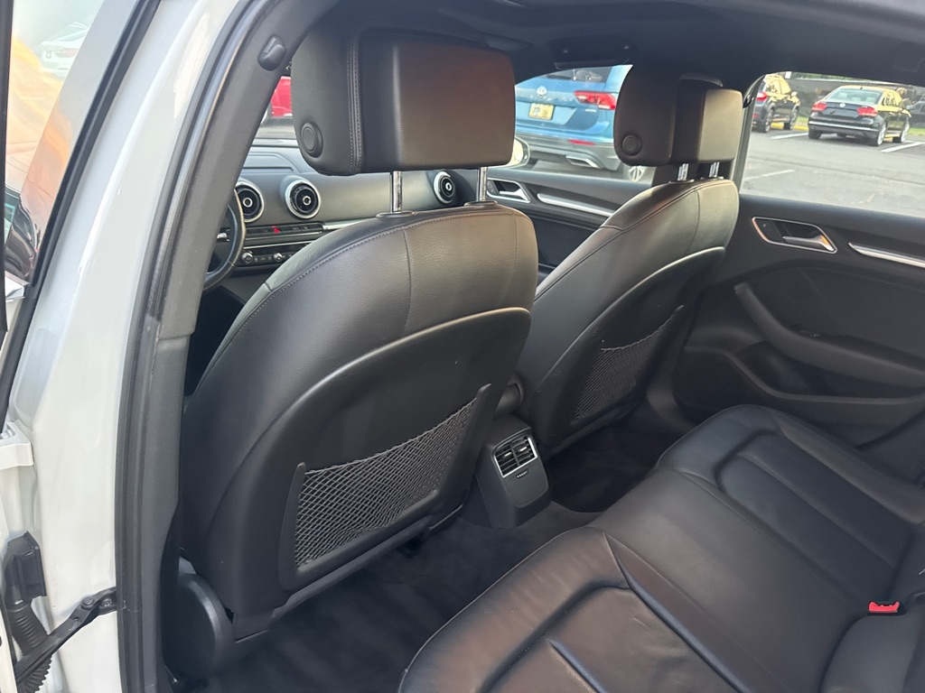 Audi A3  2015 Audi A3  2015