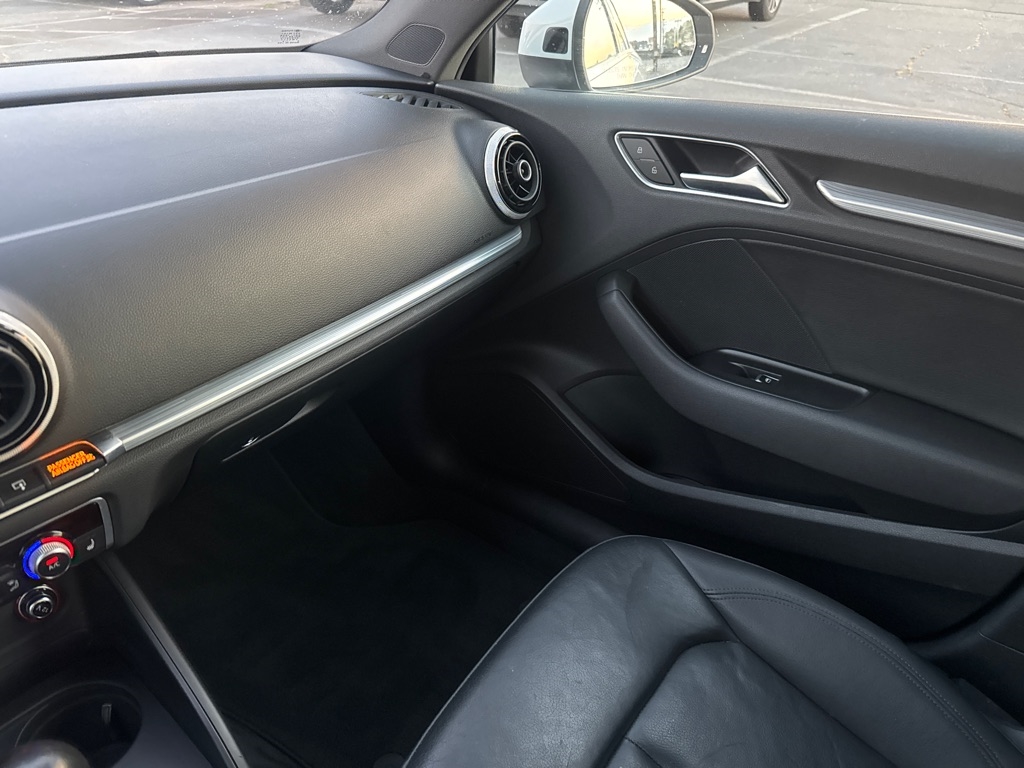 Audi A3  2015 Audi A3  2015