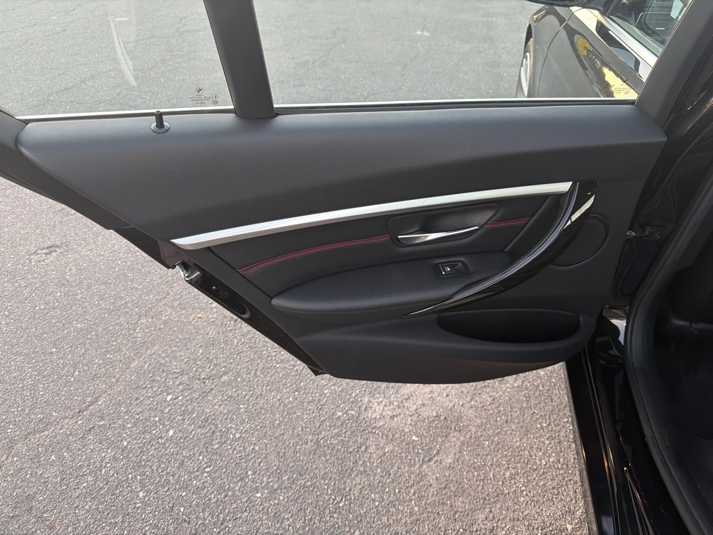 BMW 3-Series  2018 BMW 3-Series  2018