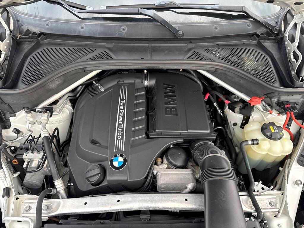 BMW X5  2016 BMW X5  2016