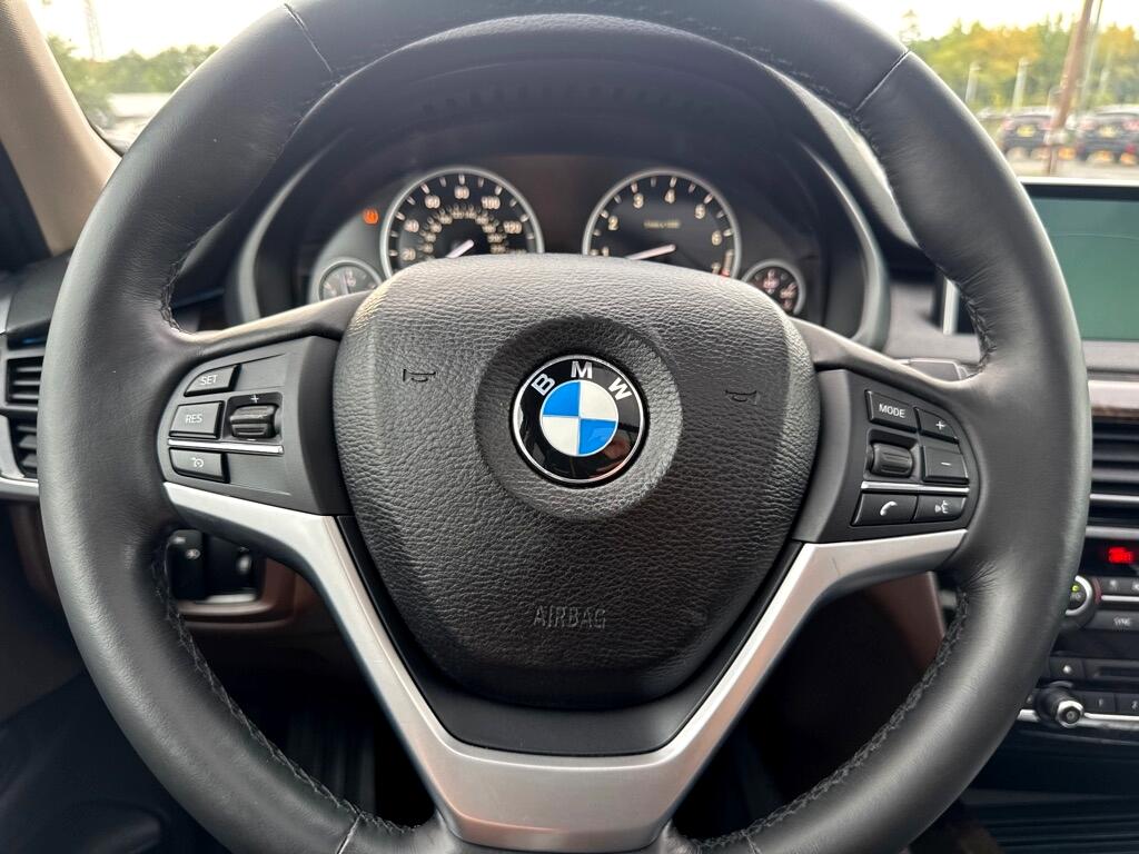 BMW X5  2016 BMW X5  2016