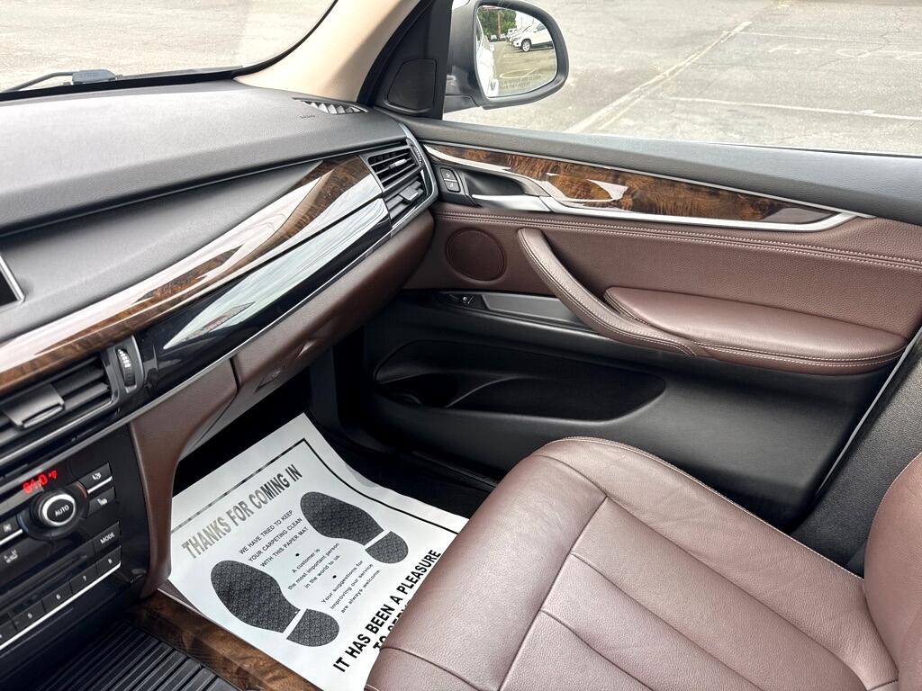 BMW X5  2016 BMW X5  2016