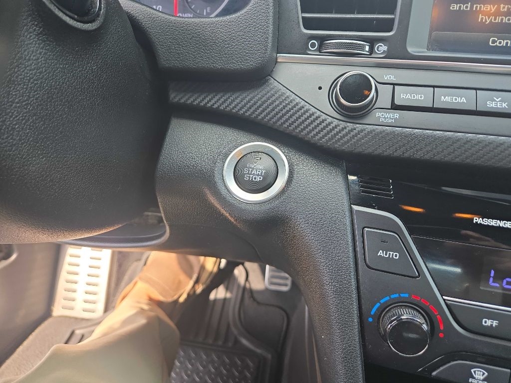 Hyundai Elantra  2018 Hyundai Elantra  2018