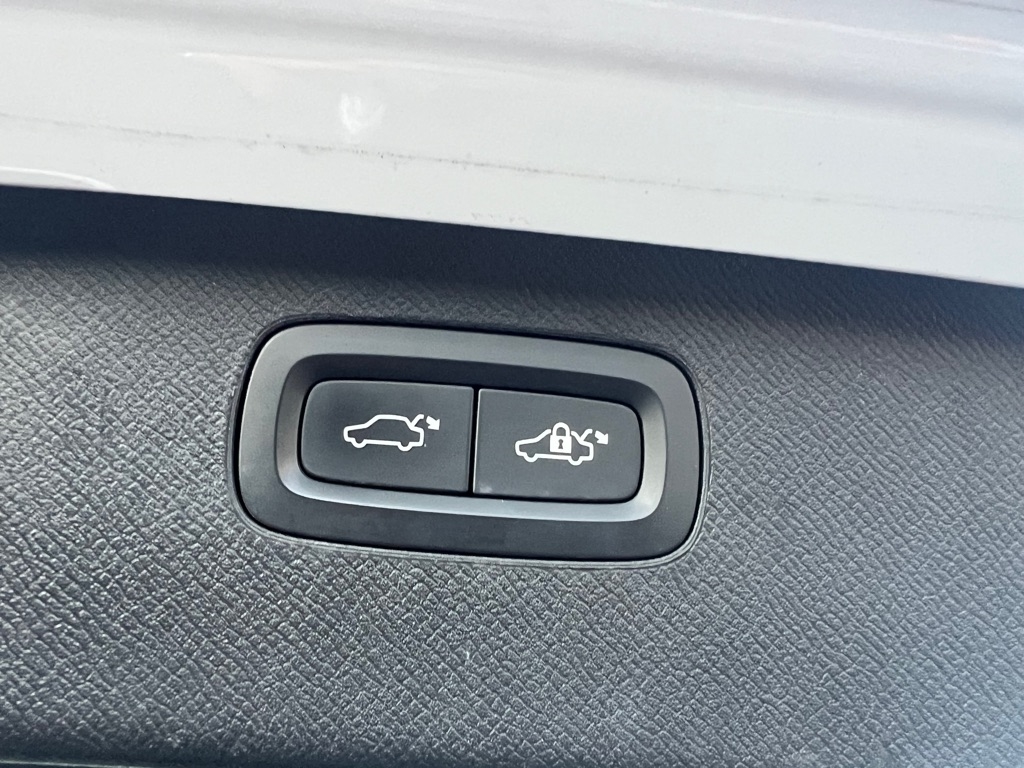 Volvo XC90  2019 Volvo XC90  2019