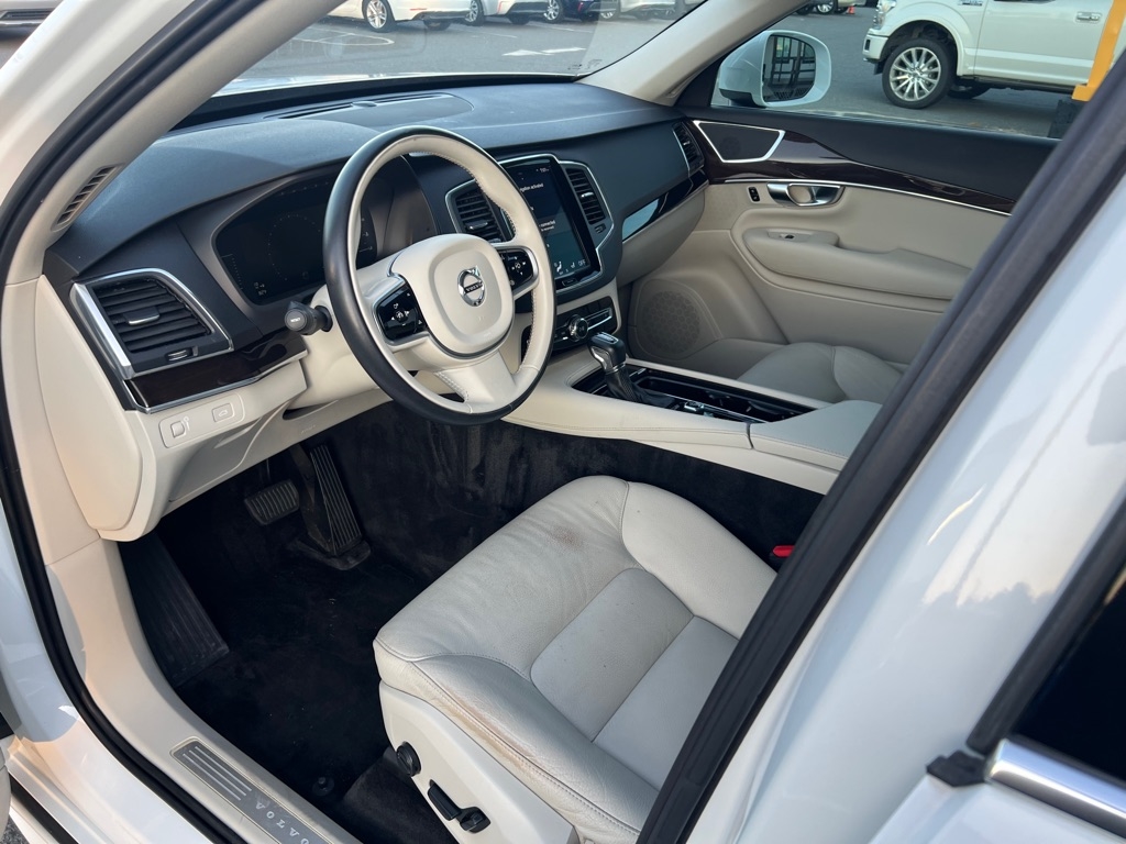 Volvo XC90  2019 Volvo XC90  2019