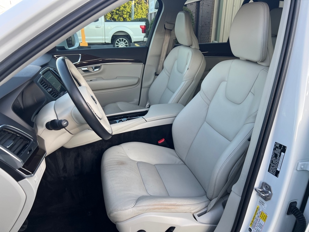 Volvo XC90  2019 Volvo XC90  2019