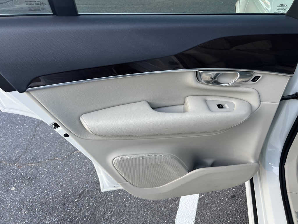 Volvo XC90  2019 Volvo XC90  2019