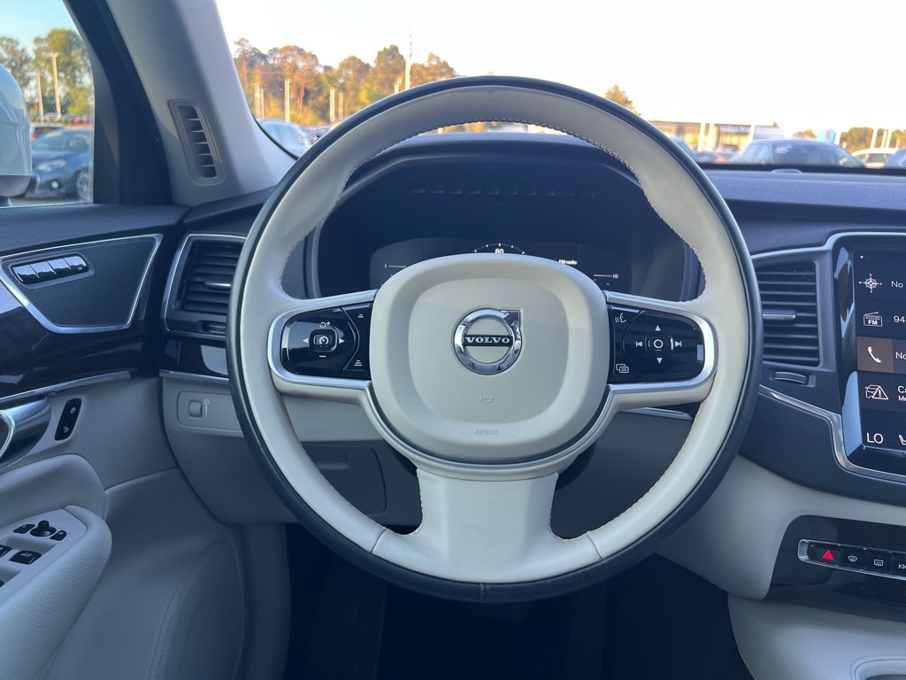 Volvo XC90  2019 Volvo XC90  2019