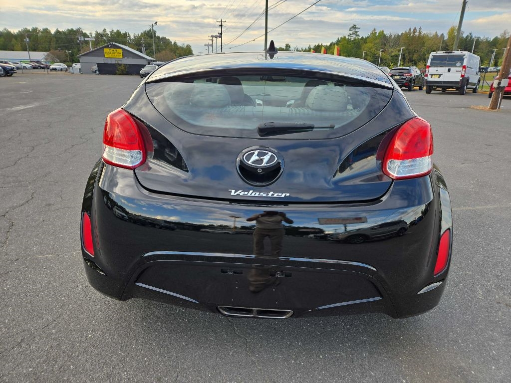 2014 Hyundai Veloster photo 4