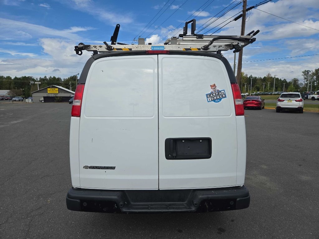 2018 Chevrolet Express Cargo photo 4