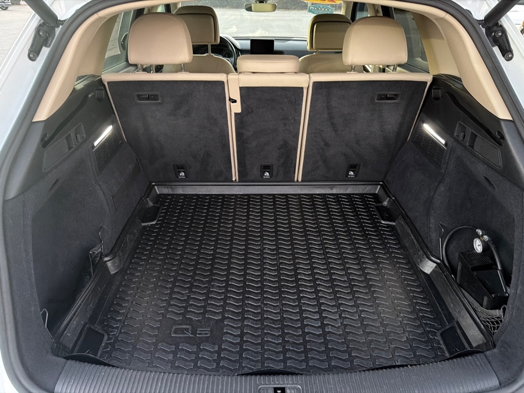 Audi Q5  2020 Audi Q5  2020