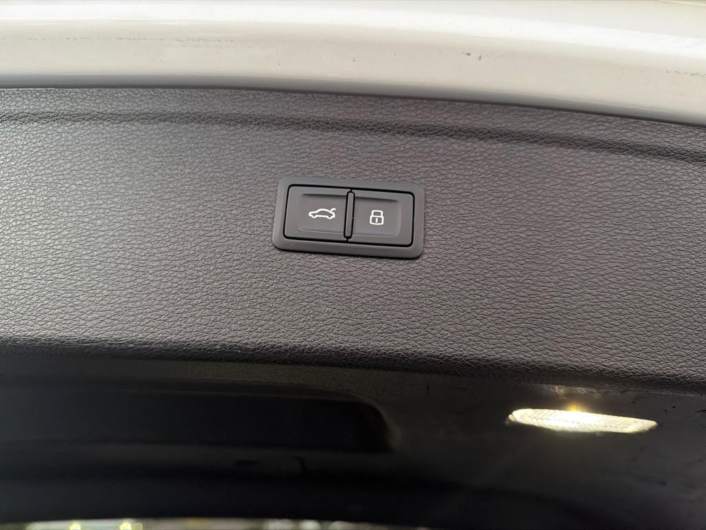 Audi Q5  2020 Audi Q5  2020