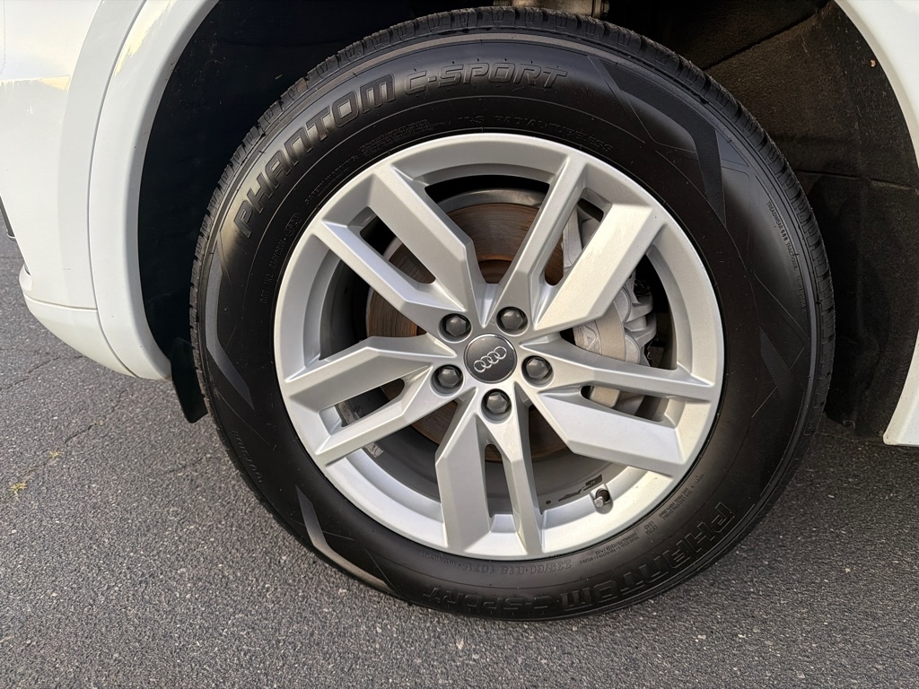 Audi Q5  2020 Audi Q5  2020