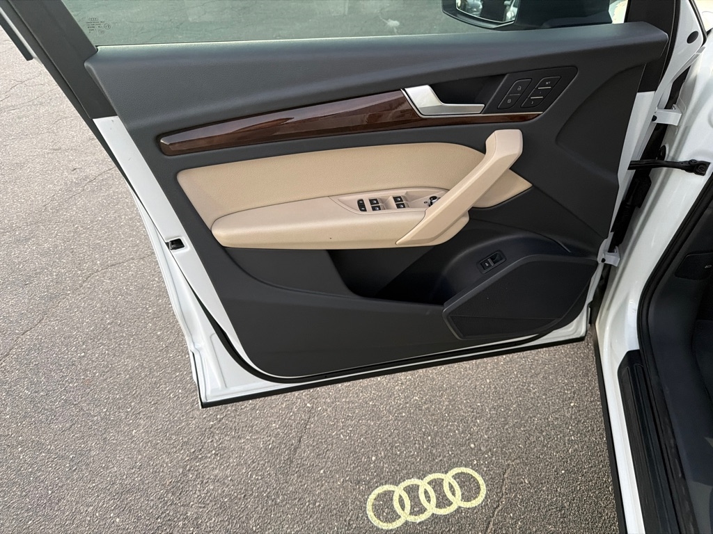 Audi Q5  2020 Audi Q5  2020