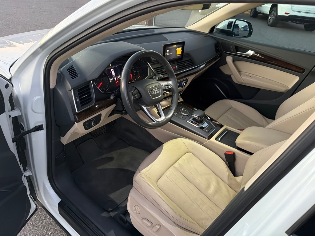 Audi Q5  2020 Audi Q5  2020