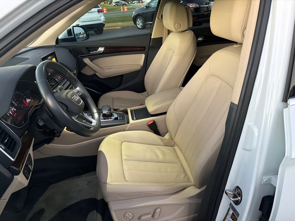 Audi Q5  2020 Audi Q5  2020