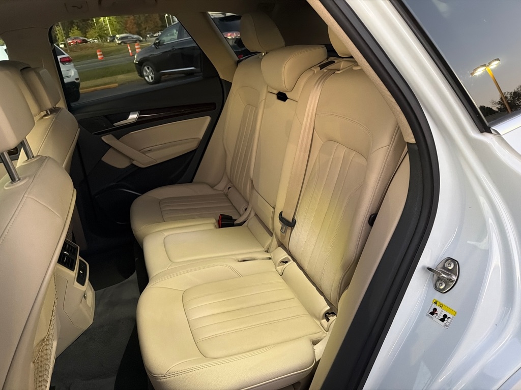 Audi Q5  2020 Audi Q5  2020