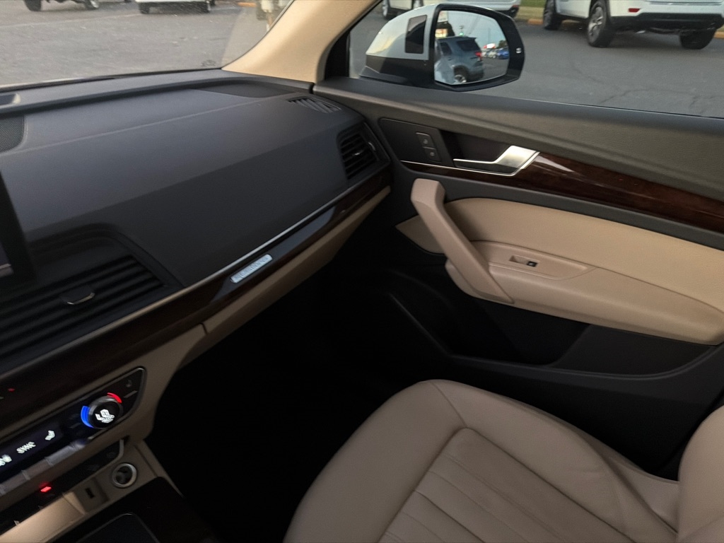 Audi Q5  2020 Audi Q5  2020