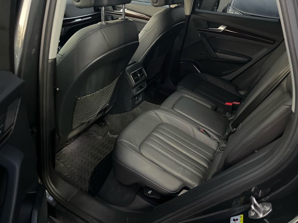 Audi Q5  2018 Audi Q5  2018