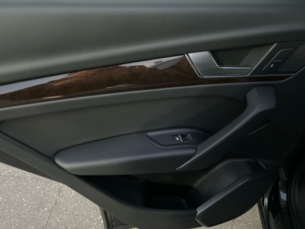 Audi Q5  2018 Audi Q5  2018