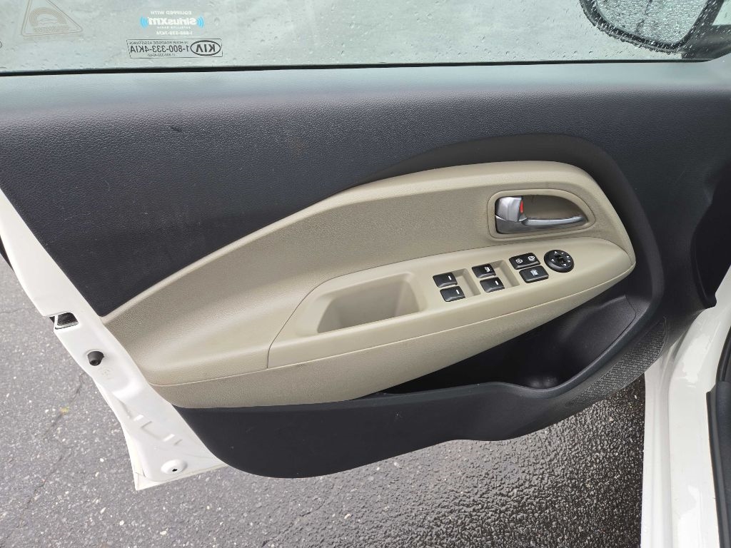 Kia Rio  2016 Kia Rio  2016