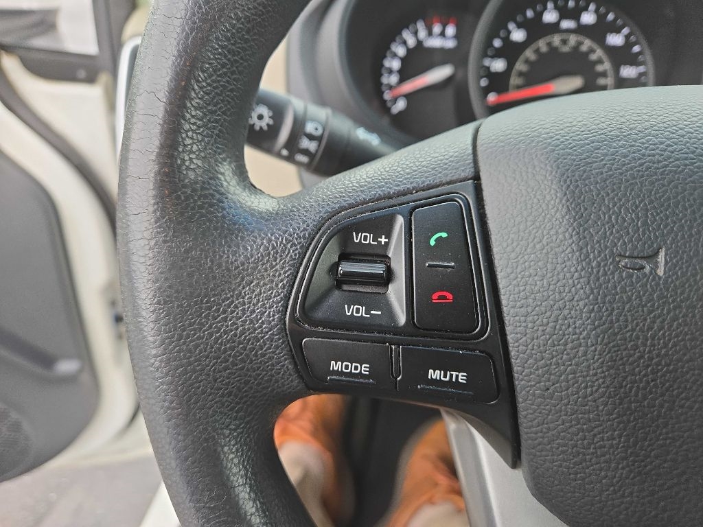 Kia Rio  2016 Kia Rio  2016